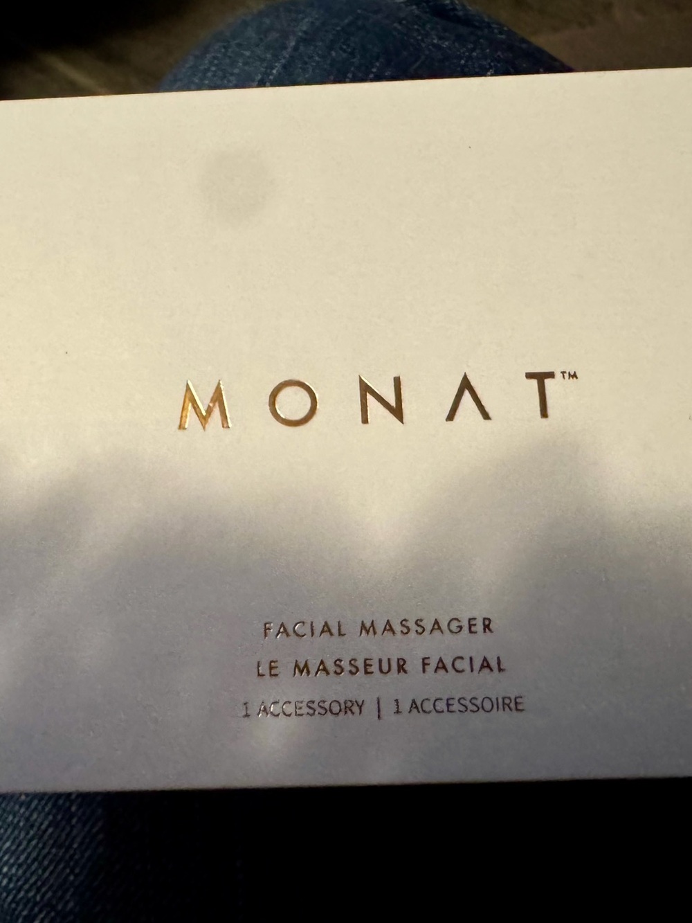 MONAT White LED Compact Mirror & Accessory Set - Picture 6 of 16